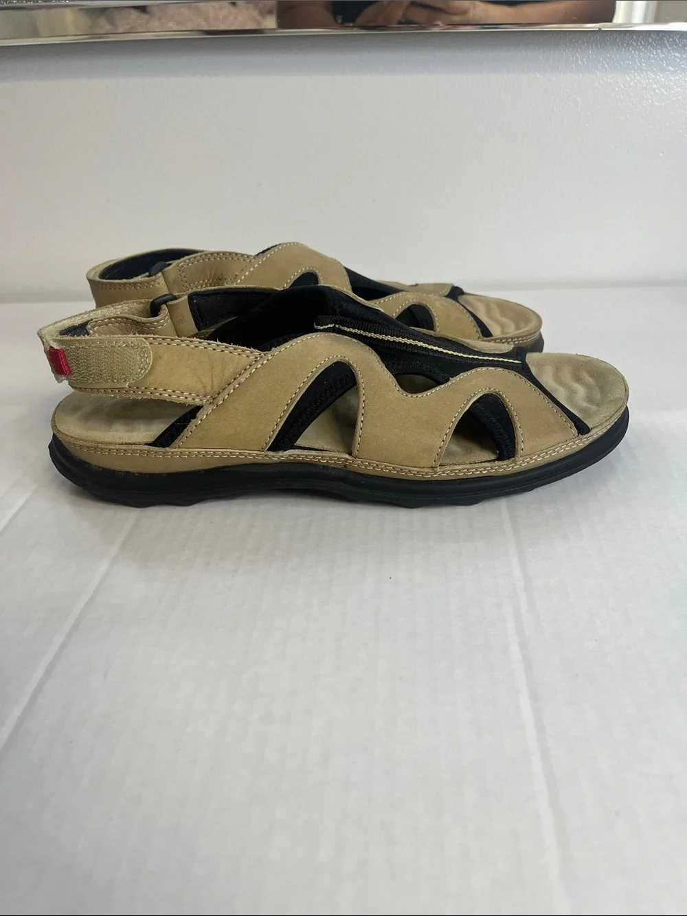 Ecco Men's Tan and Black Open-Toe Sandals